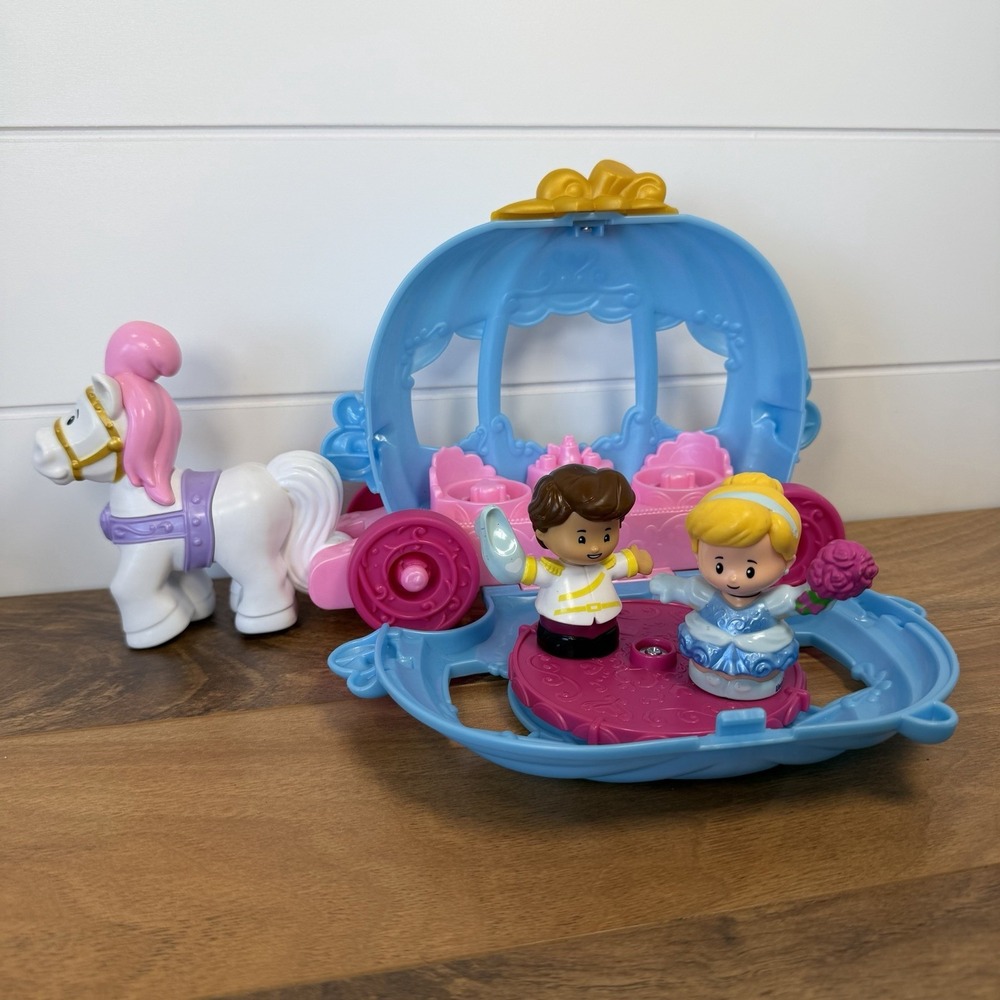 Little‎ People Disney Cinderella Blue Carriage Dancing Prince Princess Horse